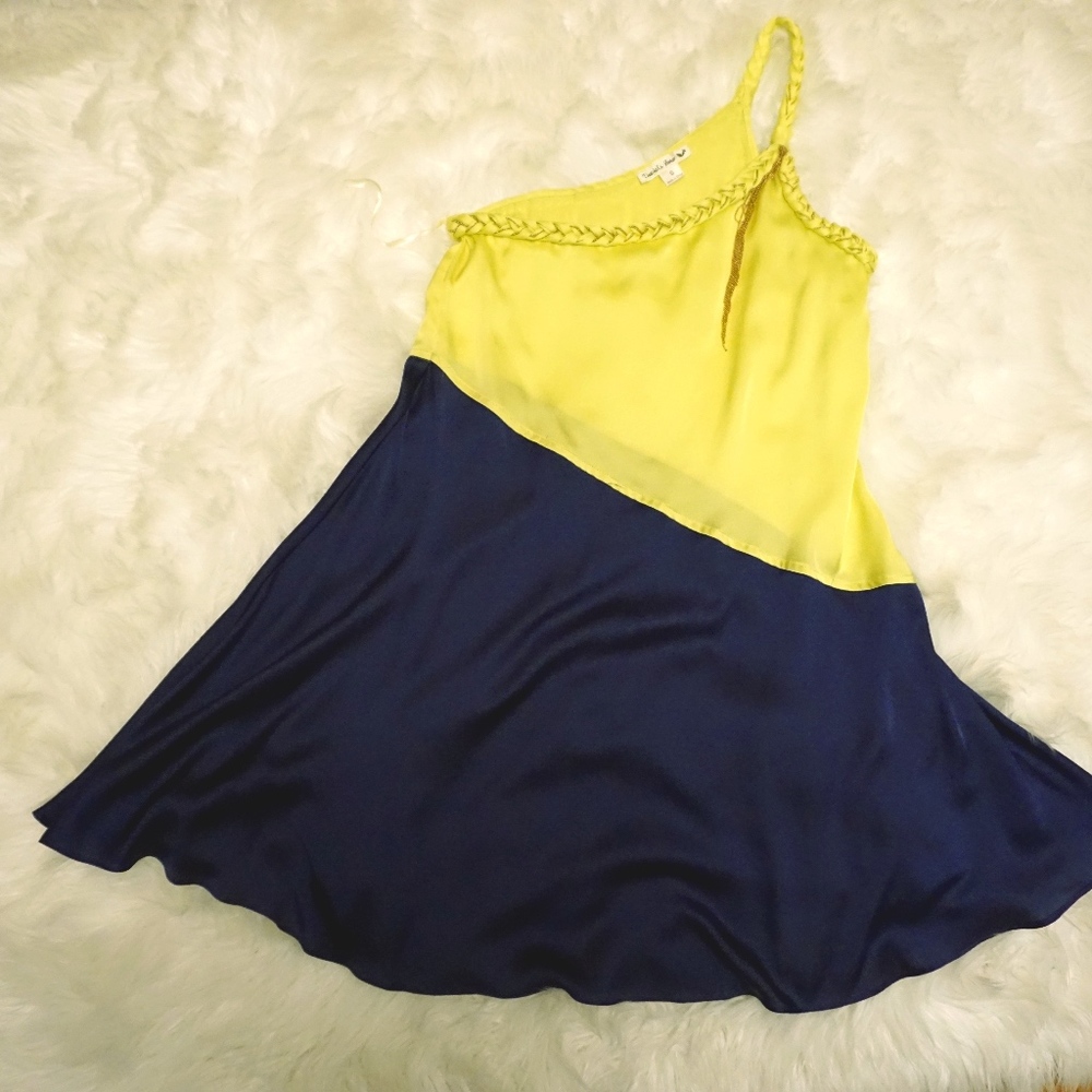 Lovely one shoulder dress